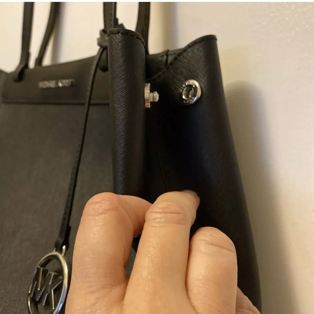 Michael Kors Black Tote Bag - Picture 4 of 11